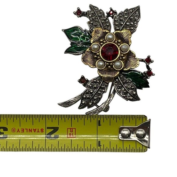 Vintage Avon Festive Floral Brooch Pin Faux Pearl Red Rhinestones - Picture 3 of 13
